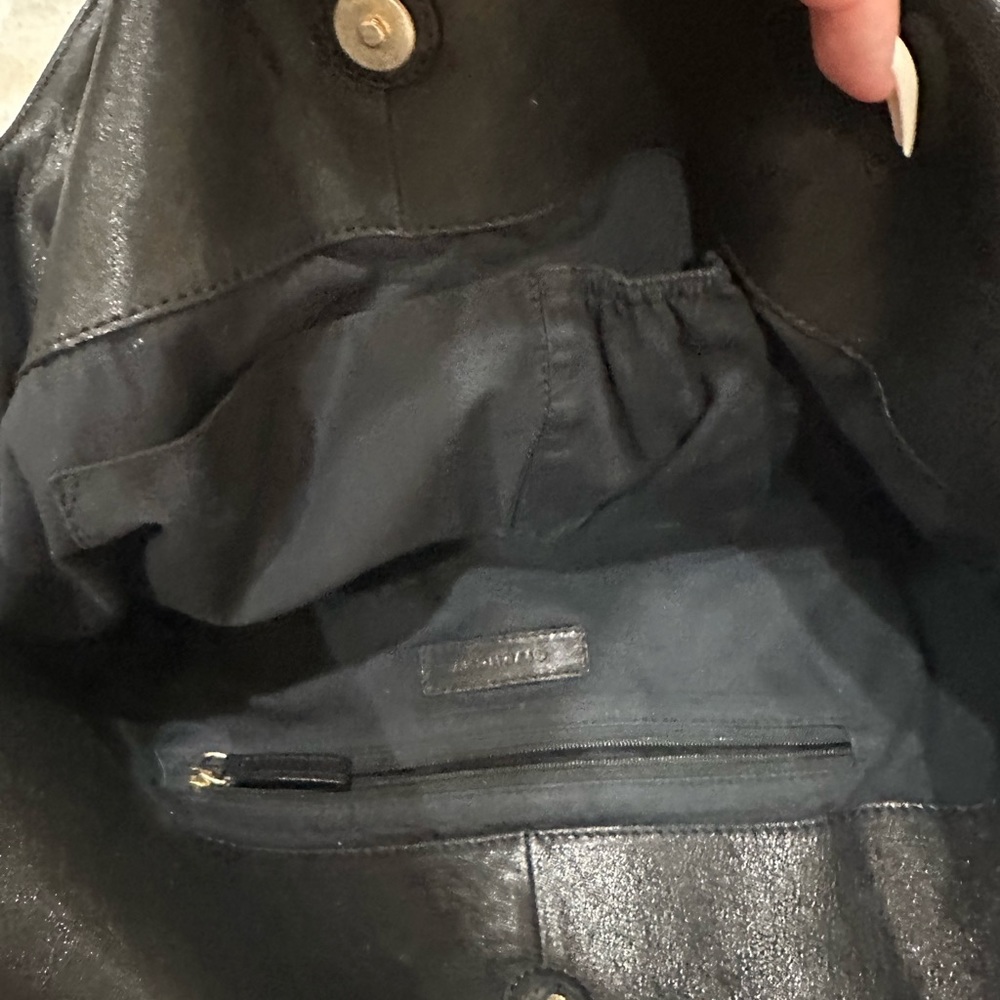 Givenchy “George V” leather bag - Picture 9 of 15